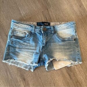 Taille Bass Low Rise Jean Short 7 EUC